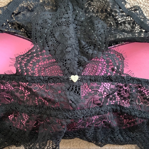 Victoria Secret Pullover Bra - Picture 6 of 7